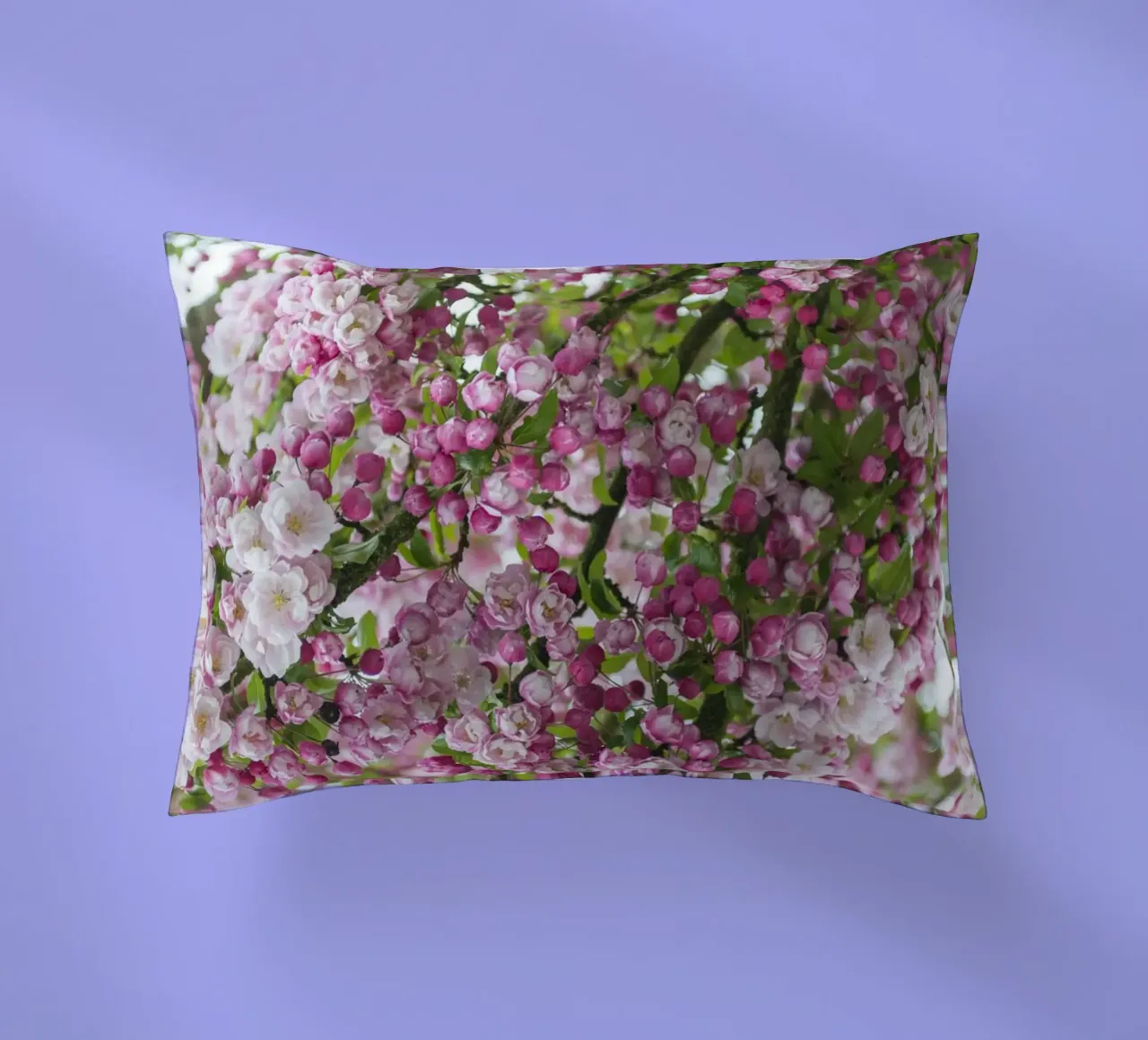 Rosa Blüte Zweige Kissen von Curious Collections by Marielle Leenders