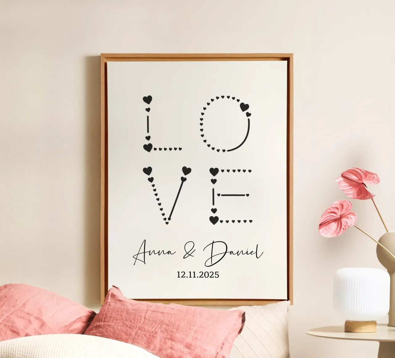 Love Typography Custom Name Gift for Couples tela con Cornice a cassetta da Shark Printables