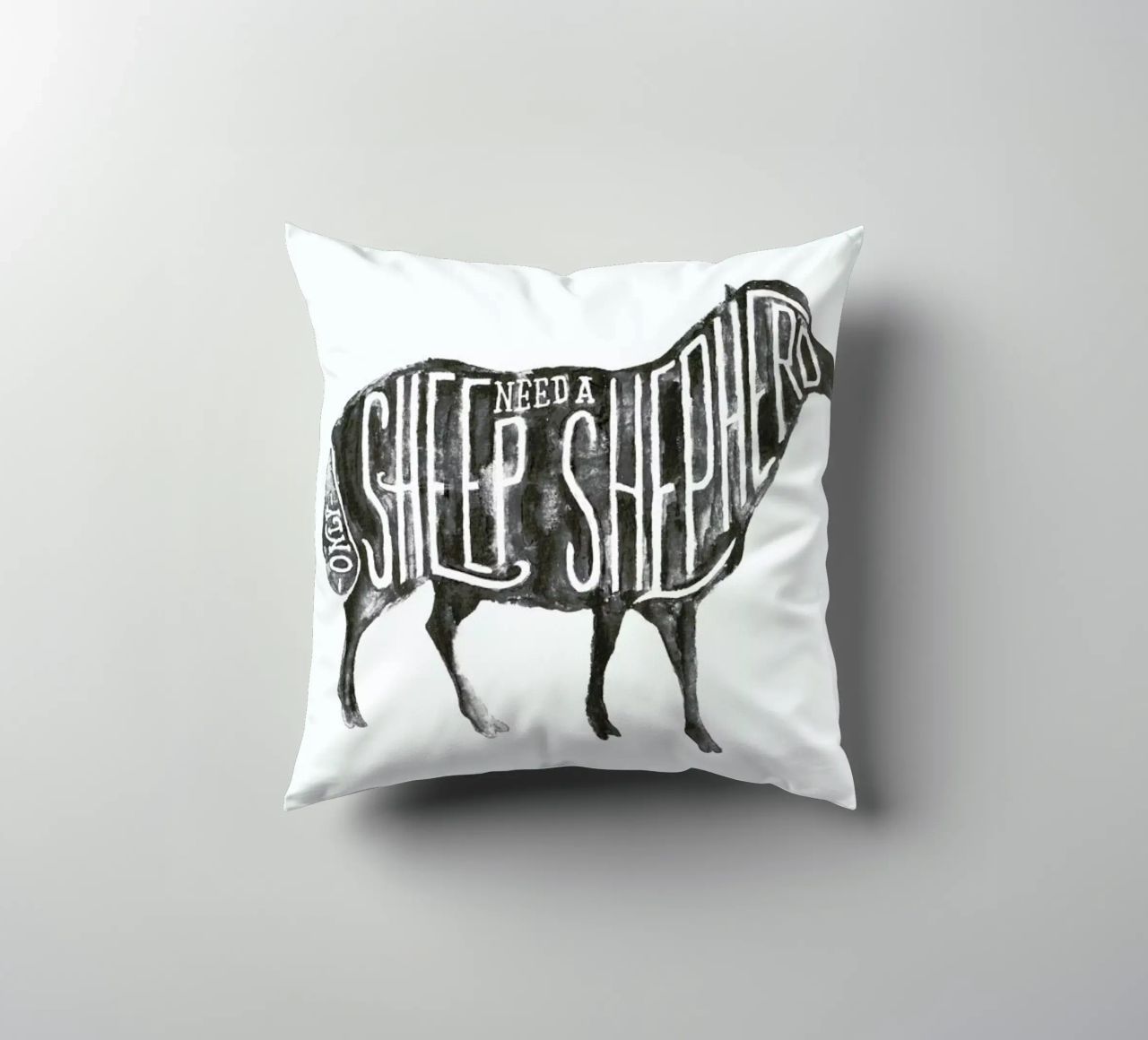 Sheep Need A Shepherd cuscino da JONATTEND