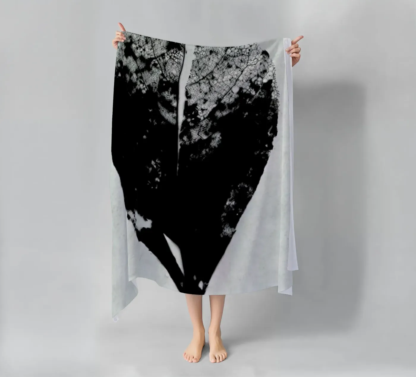 Leaf Skeleton beach towel by Visuelle Poesie am Wegesrand