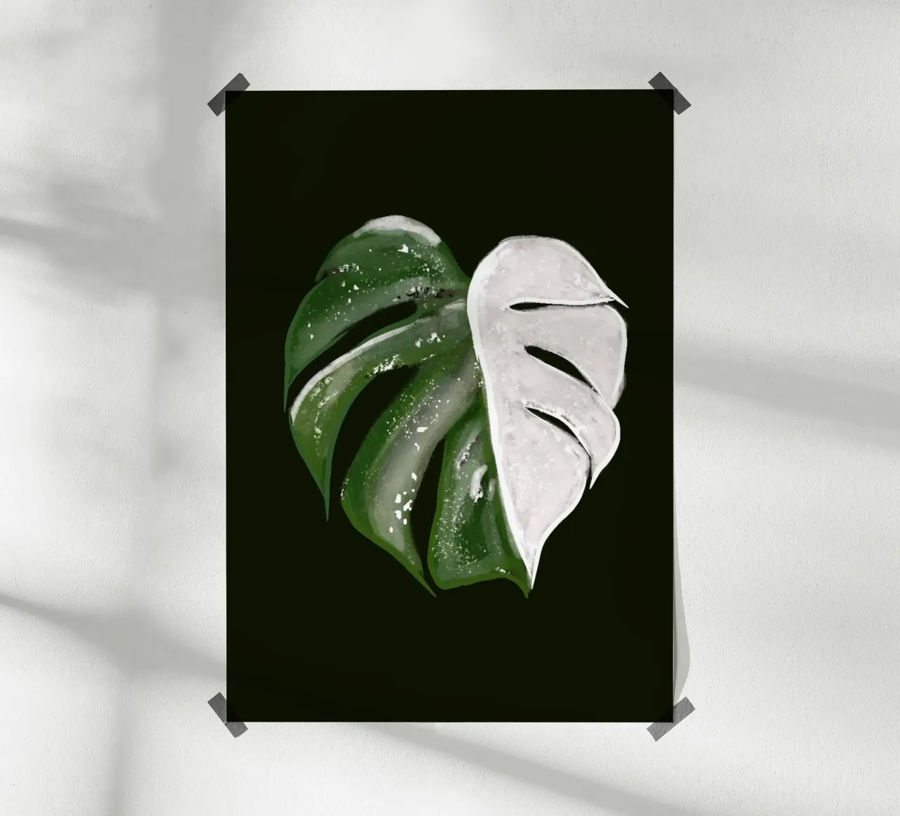 Illustrazione di foglie di Monstera Variegata su sfondo nero poster con telaio in plastica da Lisa Jureczko Arts Illustration