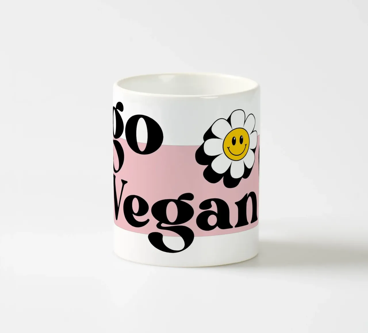 Vai Vegan! Illustrazione dello slogan con fiore sorridente tazza in ceramica da Lisa Jureczko Arts Illustration