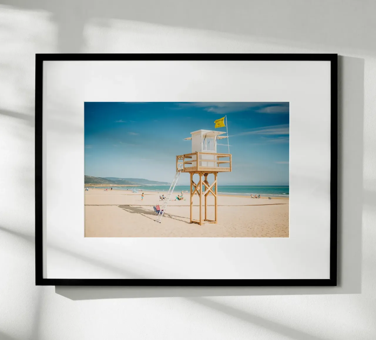 Spiaggia Spagna - Torre di salvataggio in Andalusia poster da Bold and Retro