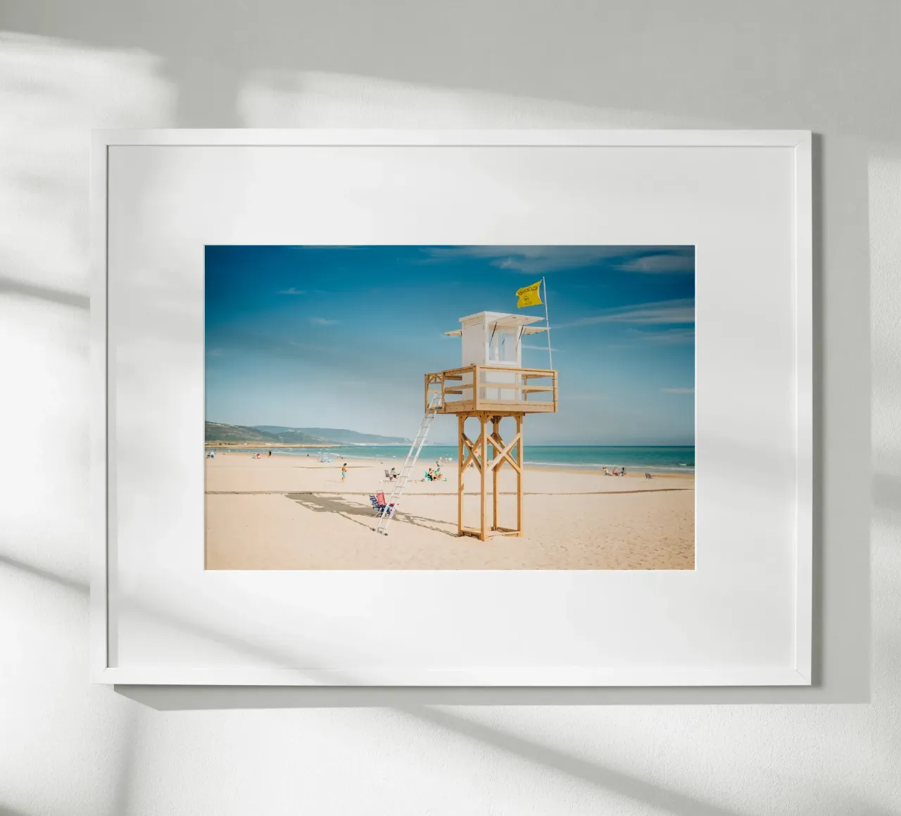 Spiaggia Spagna - Torre di salvataggio in Andalusia poster da Bold and Retro