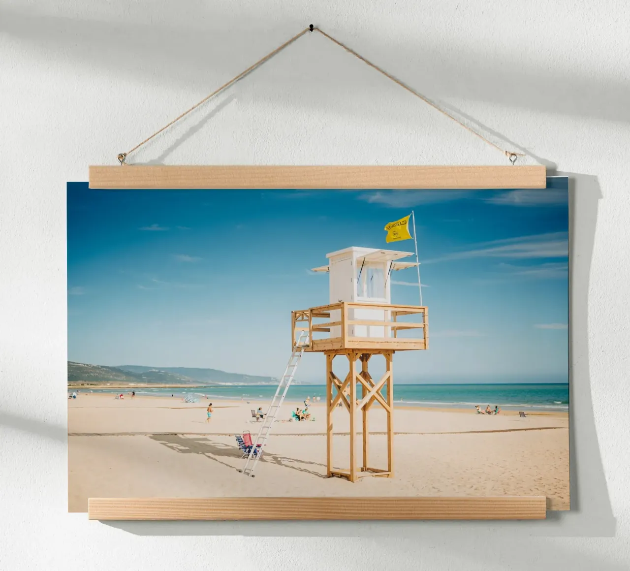 Spiaggia Spagna - Torre di salvataggio in Andalusia poster da Bold and Retro