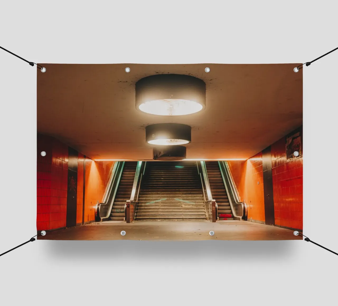 Berlin Metro-Tunnel, Unterführung am Messedamm telo in pvc da Bold and Retro