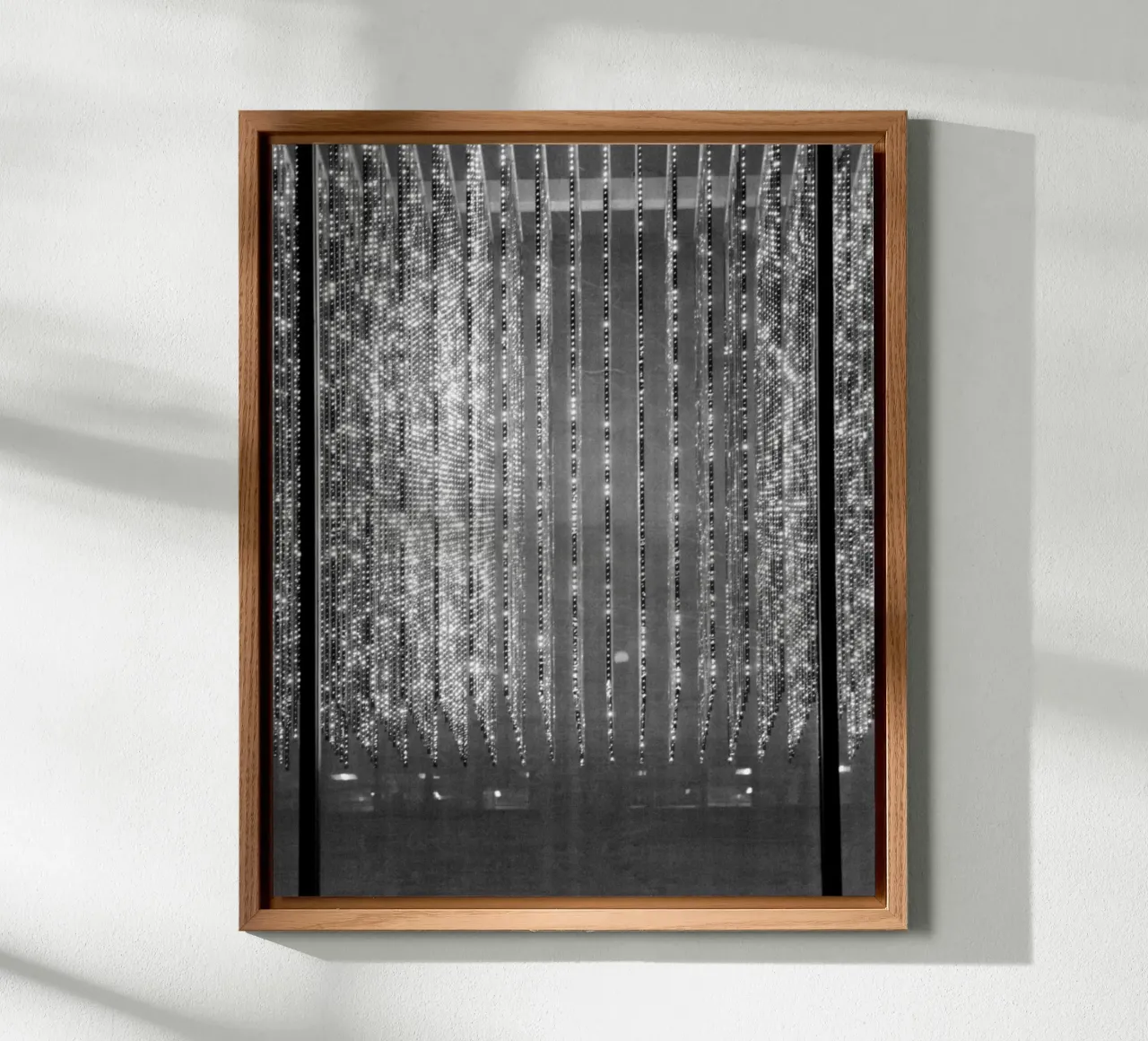 Installazione luminosa in bianco e nero a New York alluminio dibond da Lisa Jureczko Arts Illustration