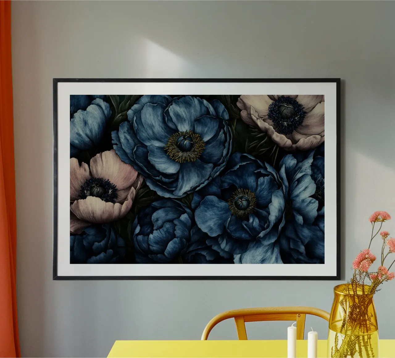 Stampa su legno di anemoni e fiori di papavero blu e blu poster con telaio in legno da Flower Garden - Uta Naumann
