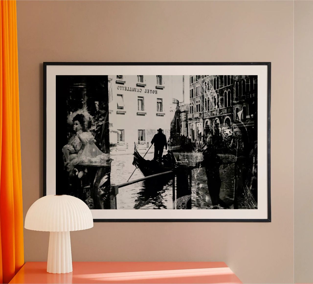 Venice reflections - Saša Krušnik Poster mit Kunststoffrahmen von Pictufy