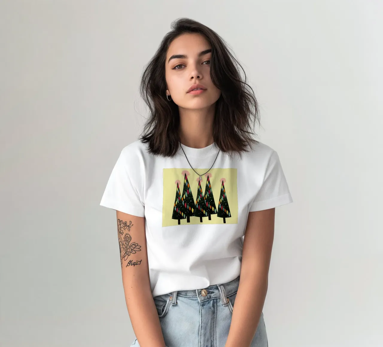 Foresta di Natale (giallo) t-shirt da Cassia Beck Collage