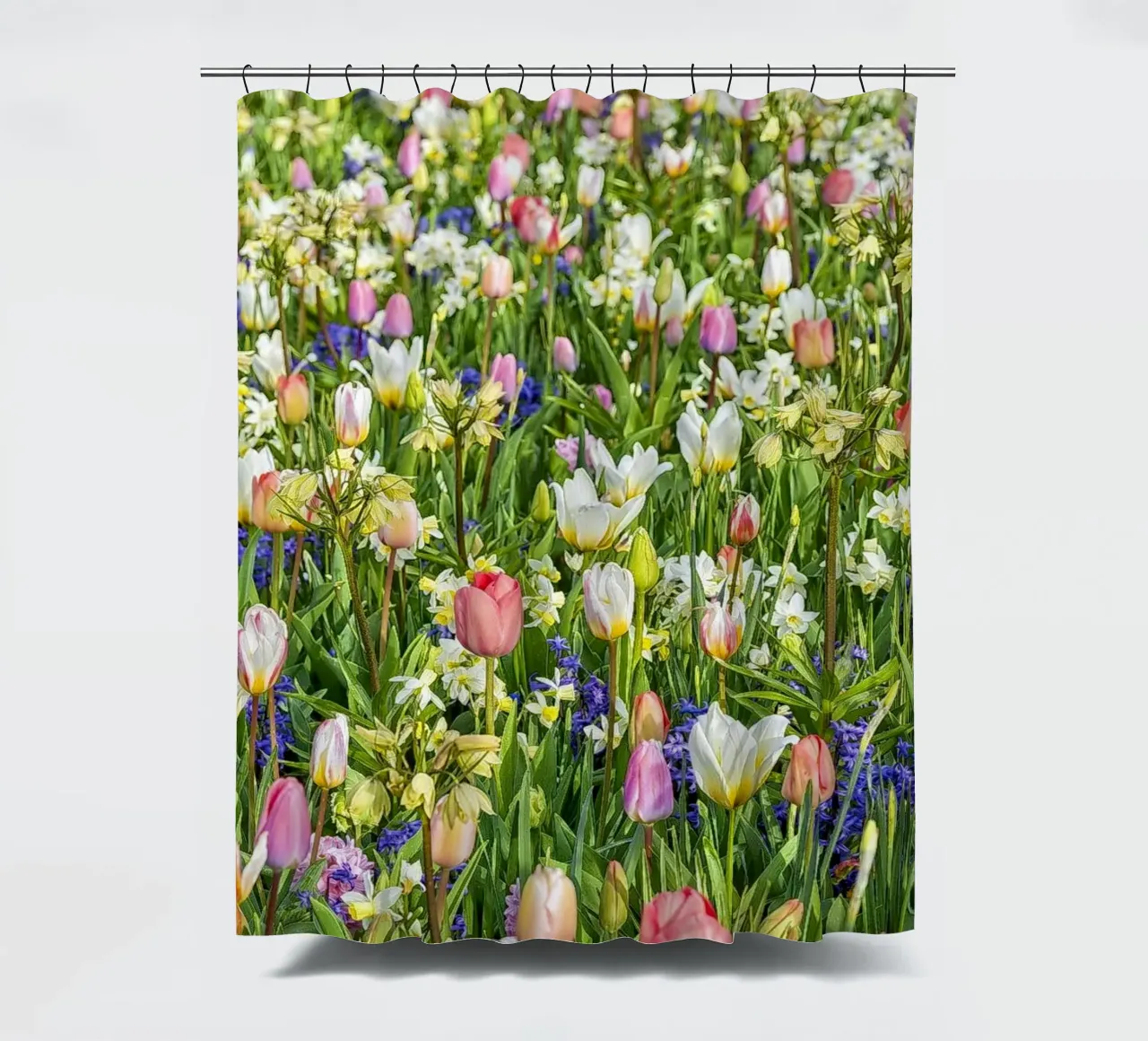 A Springtime Dream: Mixed Flower Field with Tulips and Hyaci tenda da doccia da Curious Collections by Marielle Leenders