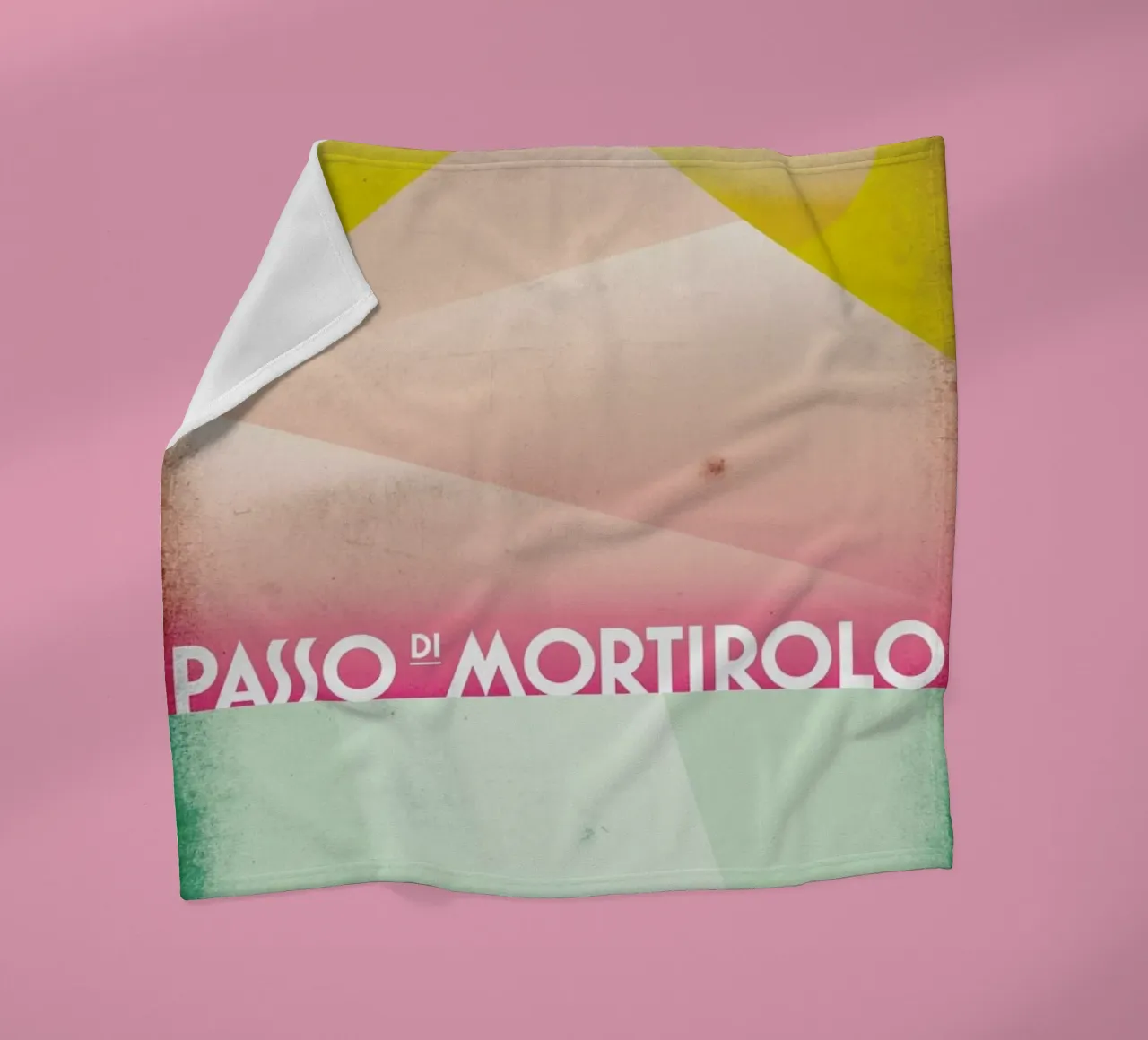 Passo di Mortirolo coperta in pile da Benjamin Andresen