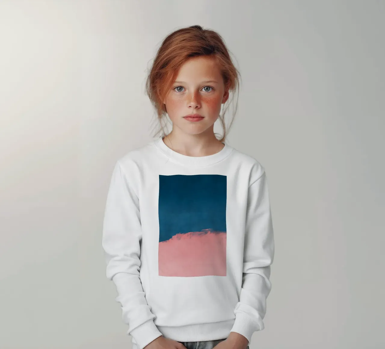 Paesaggio minimale rosa e blu navy 01 felpa bambino da amini54