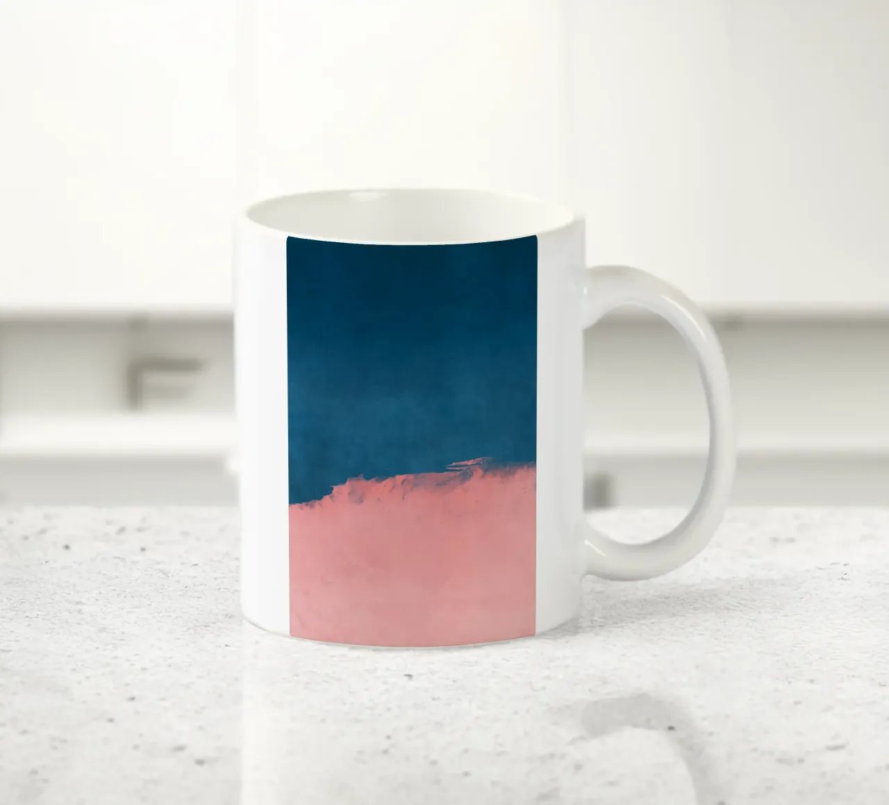 Paesaggio minimale rosa e blu navy 01 tazza in ceramica da amini54