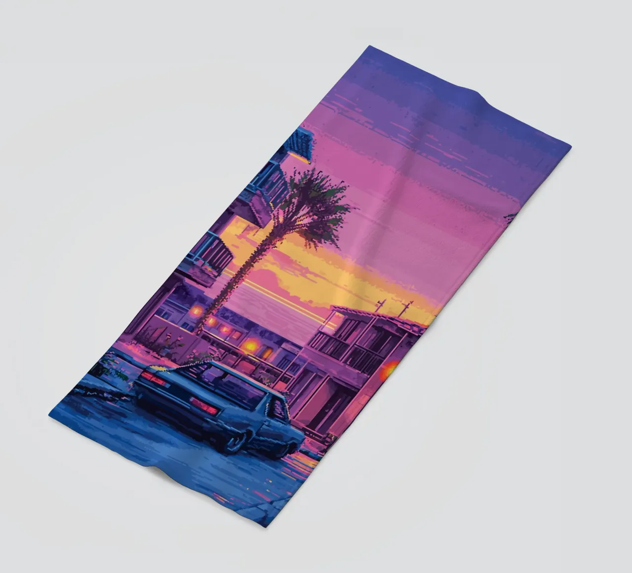 Paesaggio urbano retrò pixelato con tramonto e auto telo mare da Dreamyart