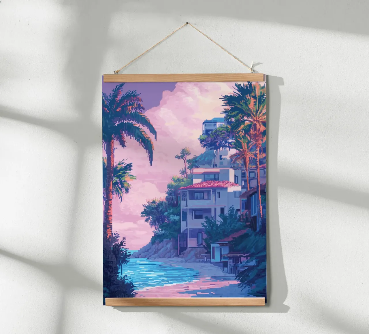 Case sulla spiaggia tropicale con cielo al tramonto poster con telaio in plastica da Dreamyart