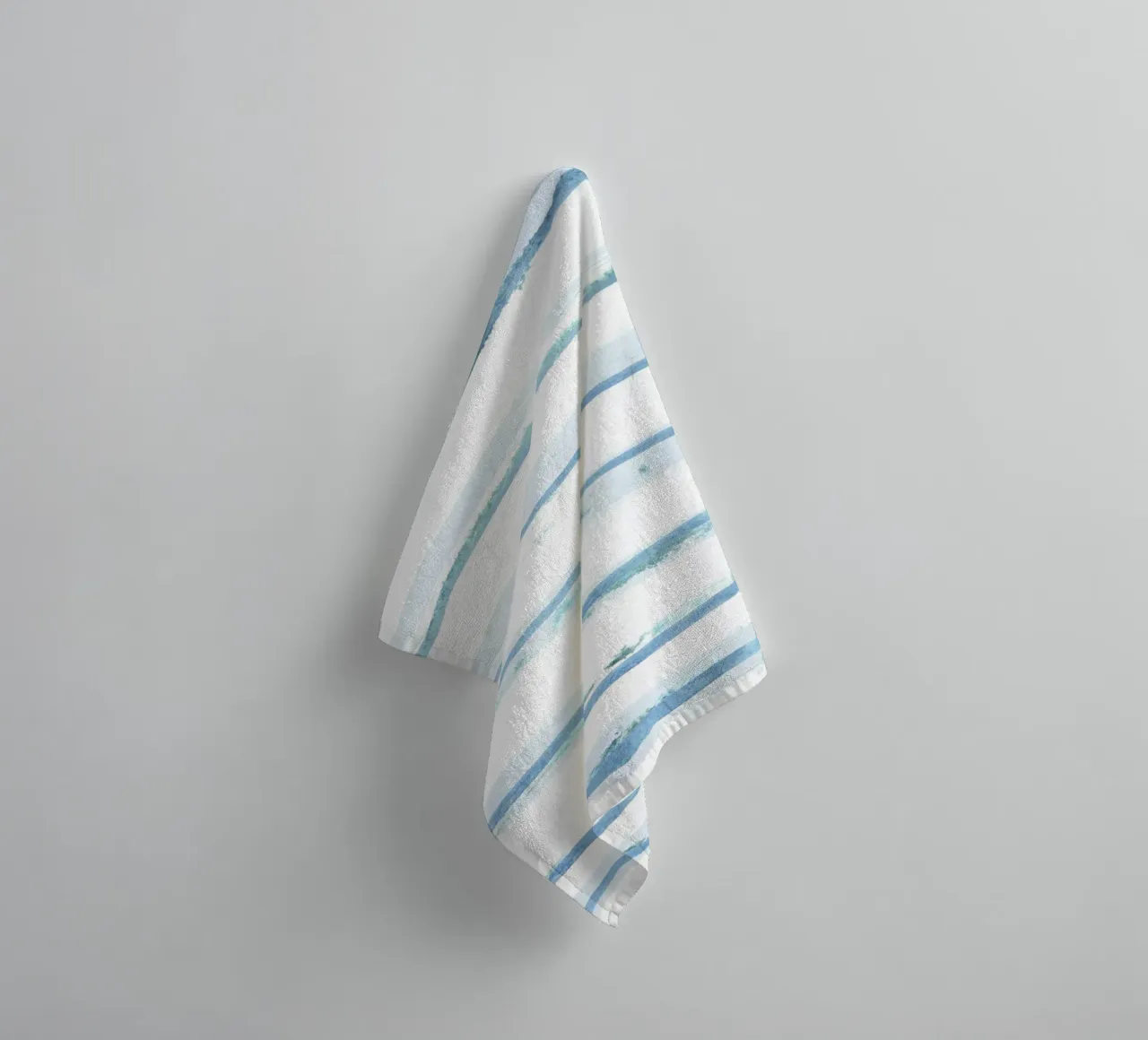 Linee astratte blu e bianche 09 asciugamano da bagno da amini54