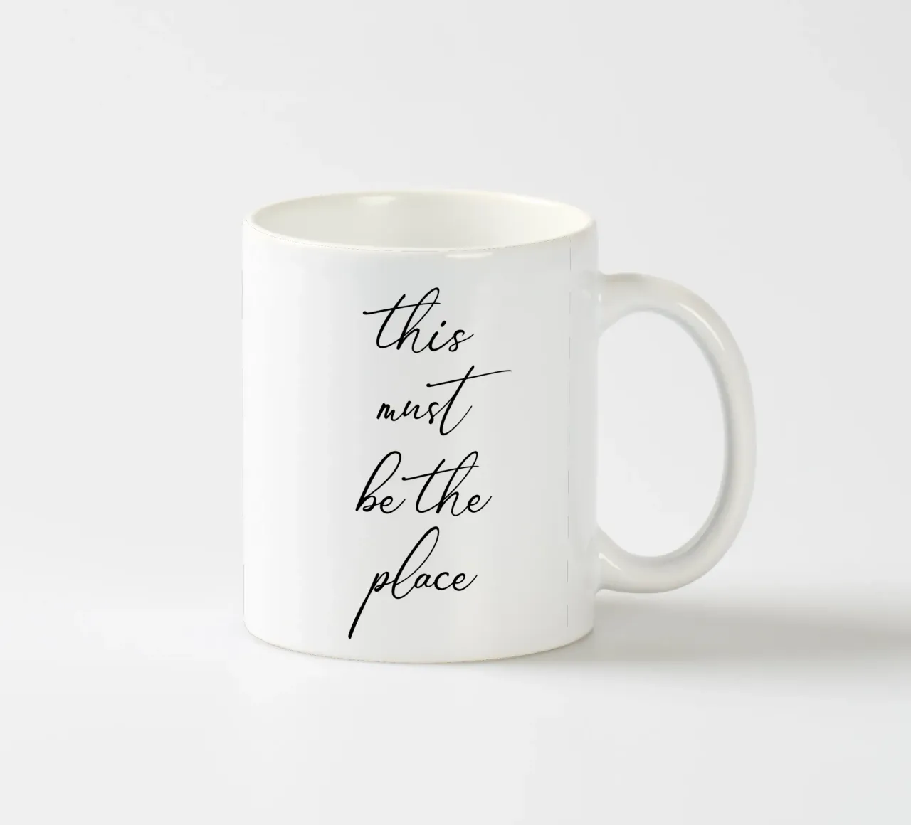 Questo deve essere il luogo tazza in ceramica da Paigaam Studio