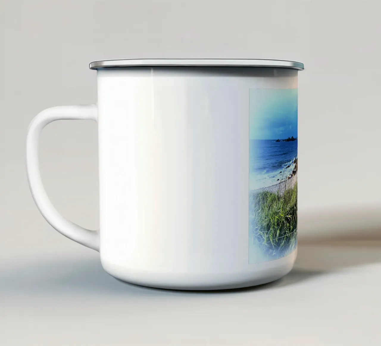 FAA93 tazza in smalto da Thierry vobmann photography