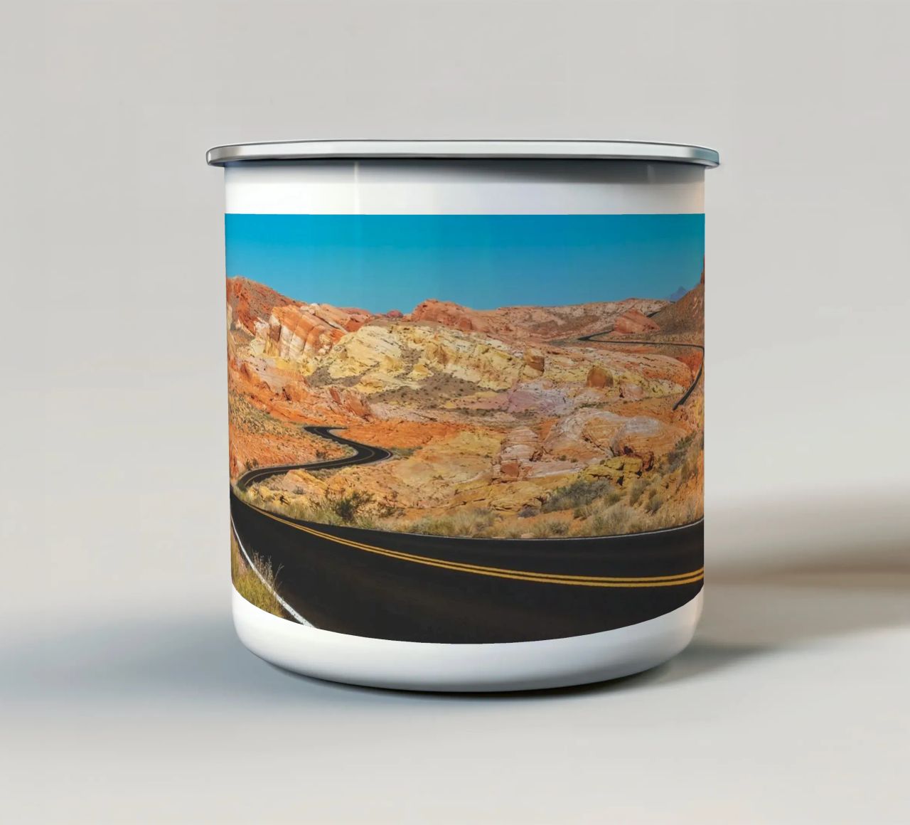 Valle del Fuoco tazza in smalto da Dave Hare Photography
