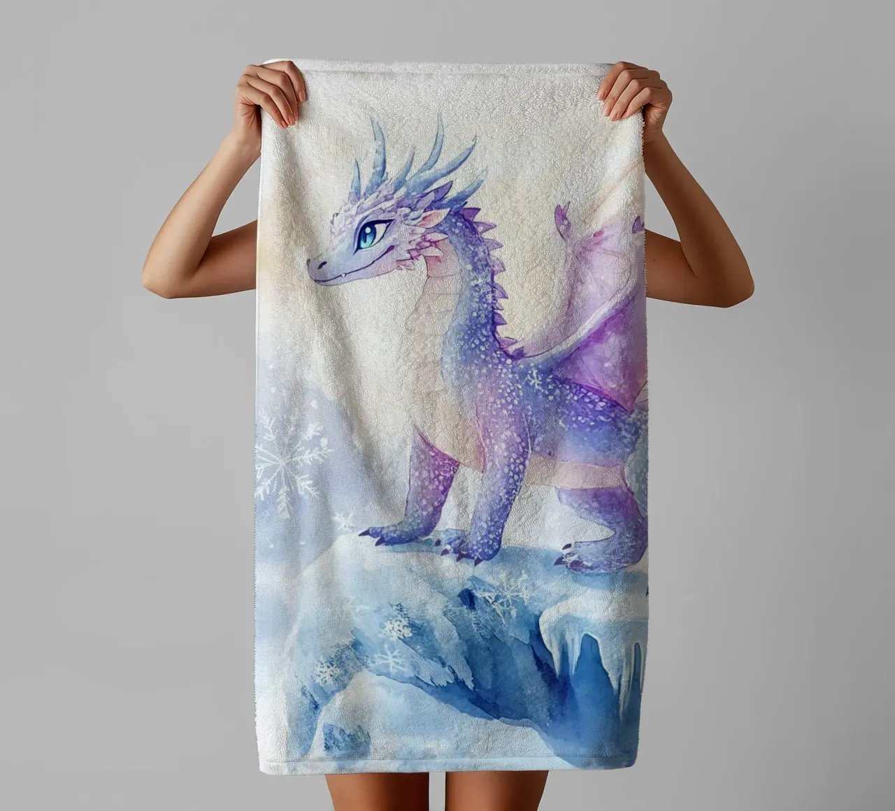 L'esprit du dragon des glaces serviette de bain de Théïa's Fantasia World
