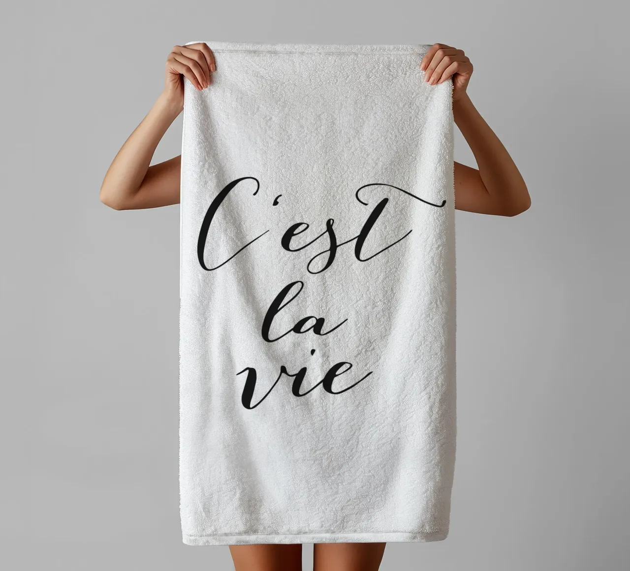 C'est la Vie - Elegant typography design towel by Whole©
