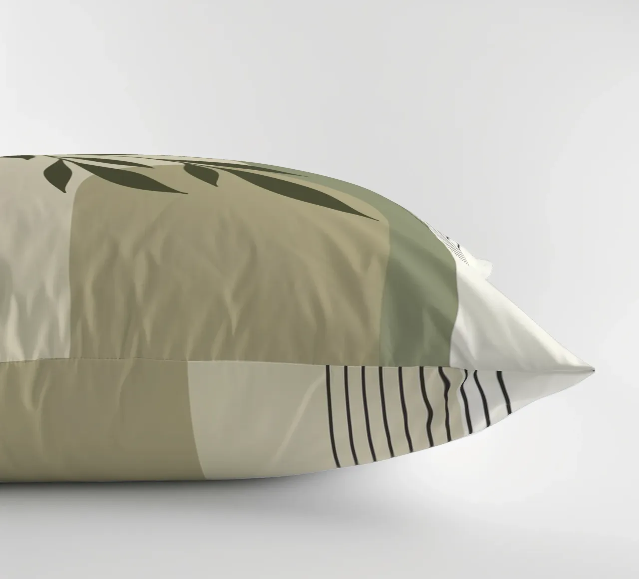 Harmonious blend of nature and abstract design. cuscino da LisaArtes