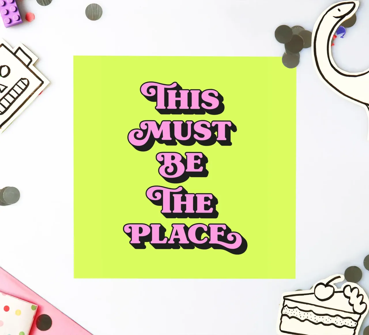 Questo deve essere il posto (tono verde neon) adesivo da Paigaam Studio