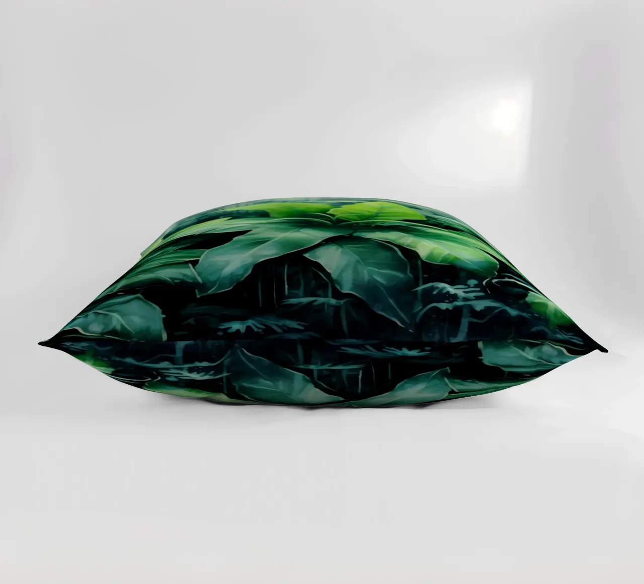 Tropischer Landschaftsgarten Kissen von Modern Muse