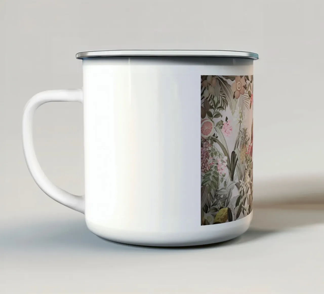 Cacatua rosa in un paesaggio di giungla rosa da safari tropicale tazza in smalto da Vintage World - Uta Naumann