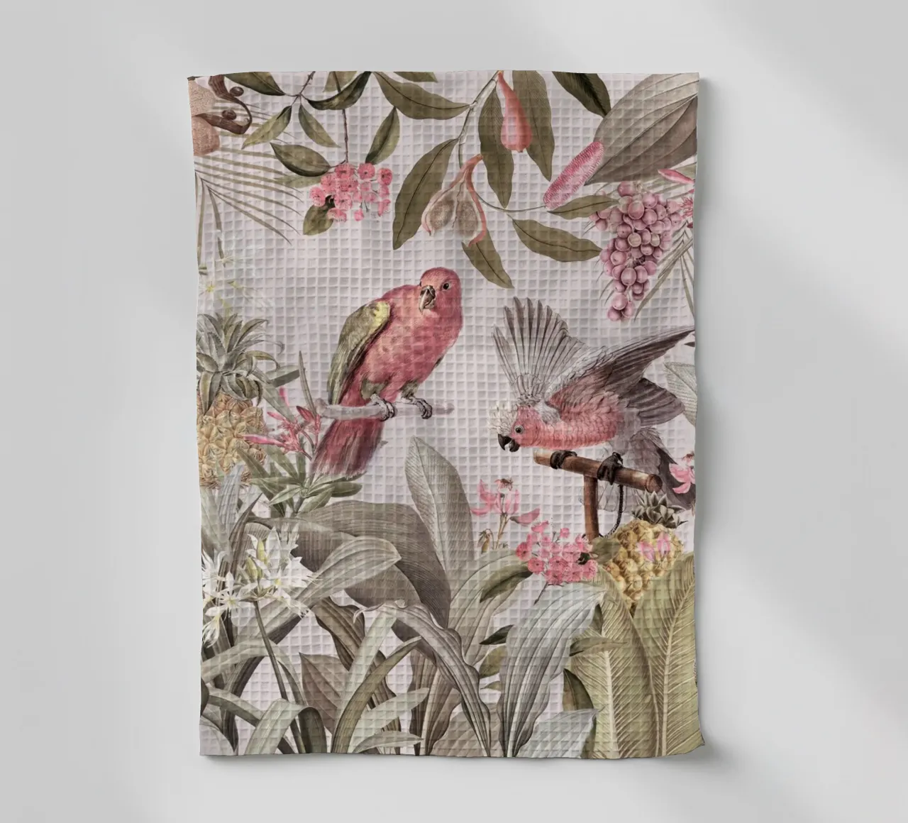 Cacatoès roses dans un paysage de jungle safari tropical rose torchon de Vintage World - Uta Naumann
