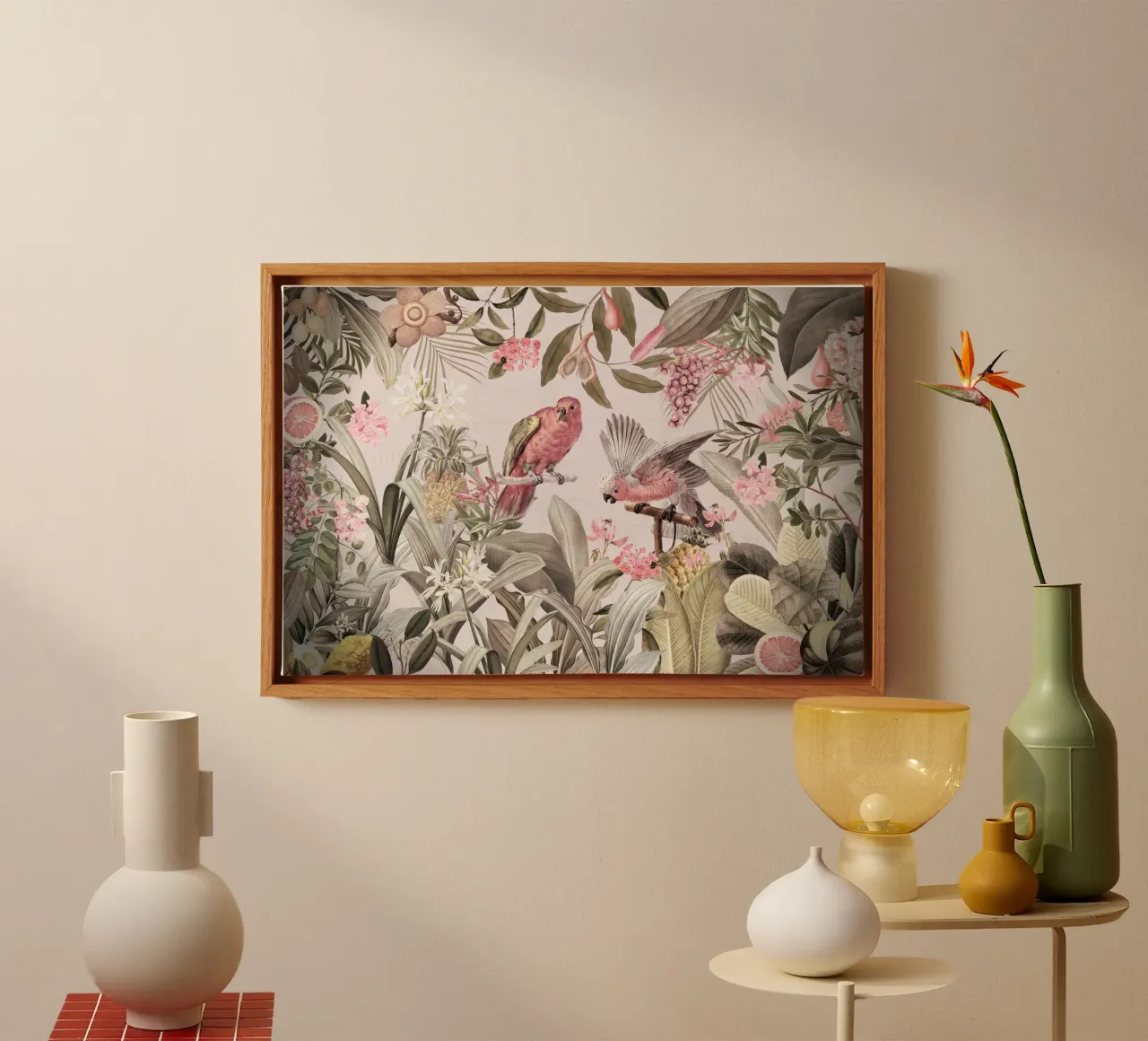 Cacatua rosa in un paesaggio di giungla rosa da safari tropicale tela con Cornice a cassetta da Vintage World - Uta Naumann