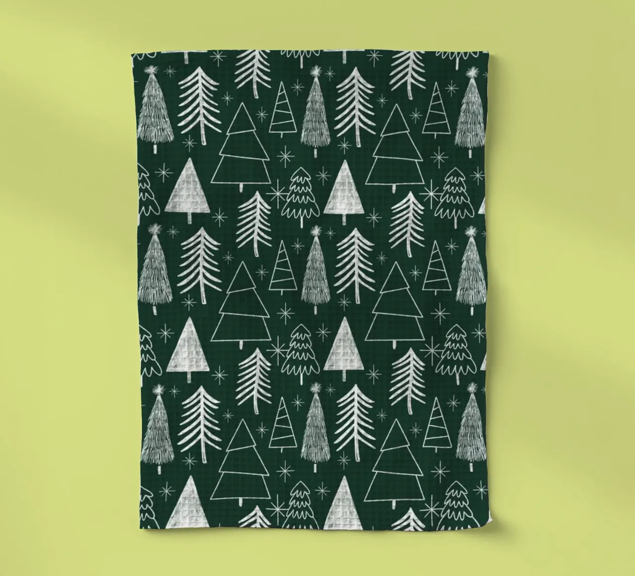 Weihnachtsbaum - Immergrüner Baum - Tannenbaum - Grün Geschirrtuch von susanacosta