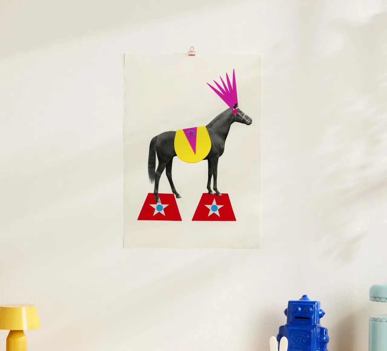 Il circo degli animali fantastici. Parte 1 poster con telaio in alluminio da Cassia Beck Collage
