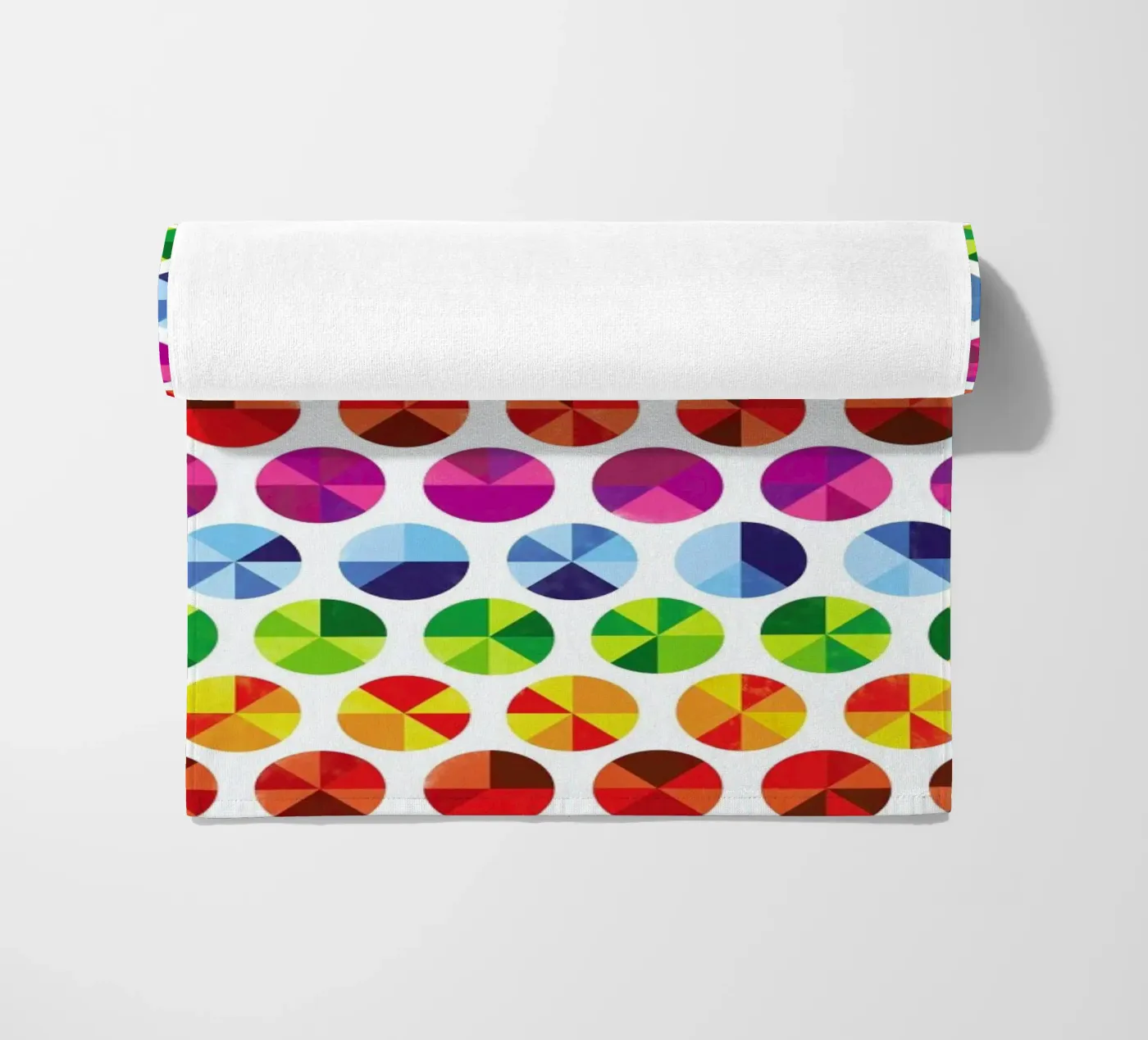 Colourwheels strandhanddoek van Chris Wharton