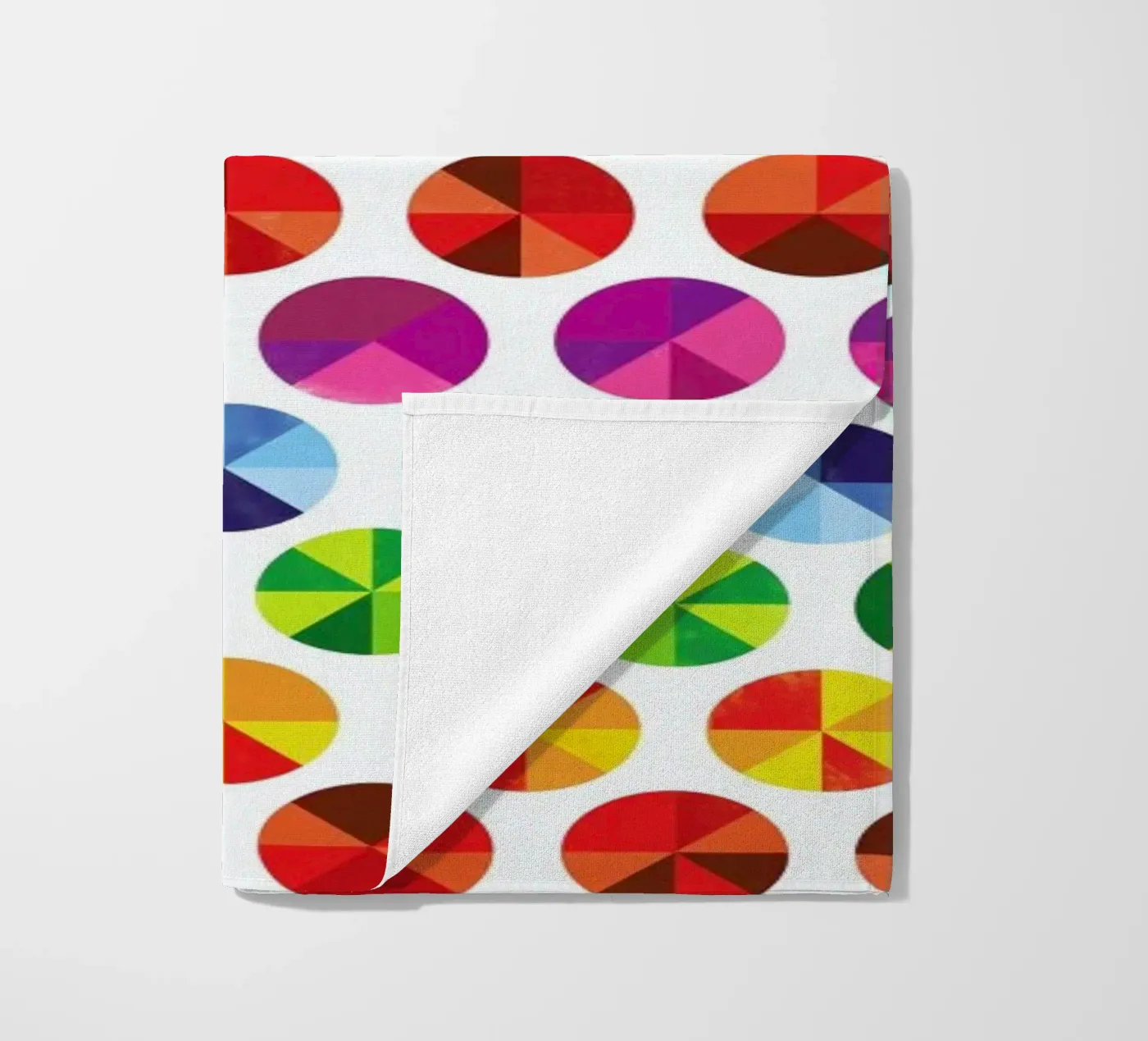 Colourwheels strandhanddoek van Chris Wharton