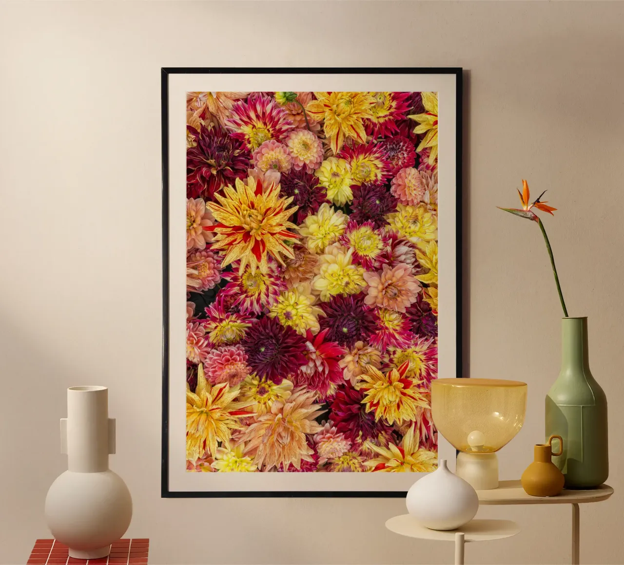 Abbondanza di fiori: Un caleidoscopio di dalie carta hahnemühle da Curious Collections by Marielle Leenders
