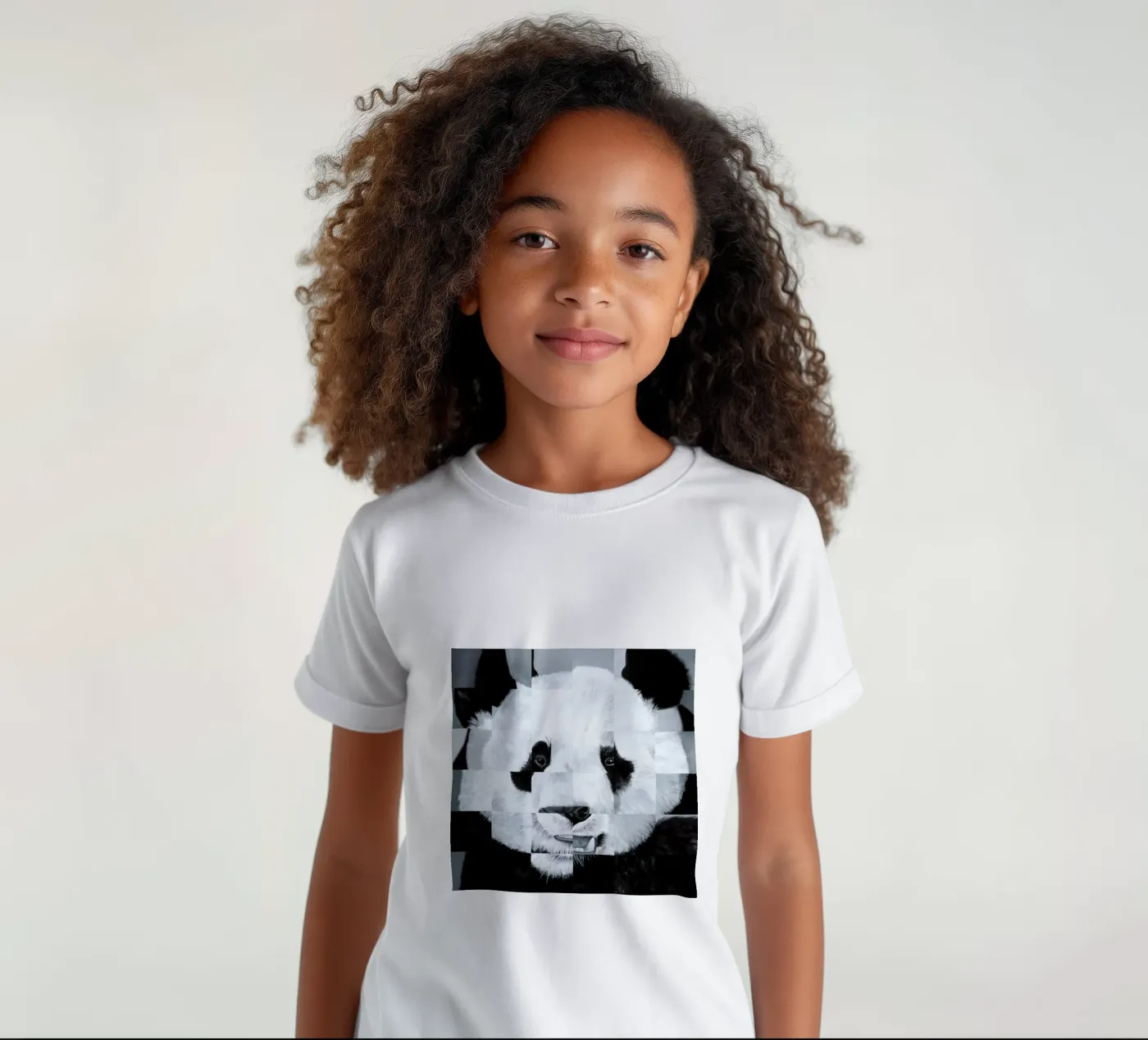 Panda kinder t-shirt van Allison Chaplin