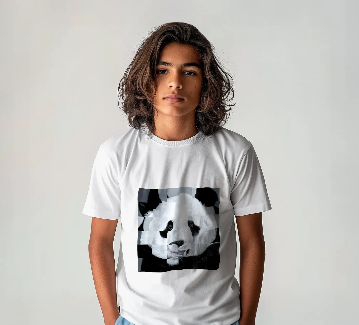 Panda kinder t-shirt van Allison Chaplin
