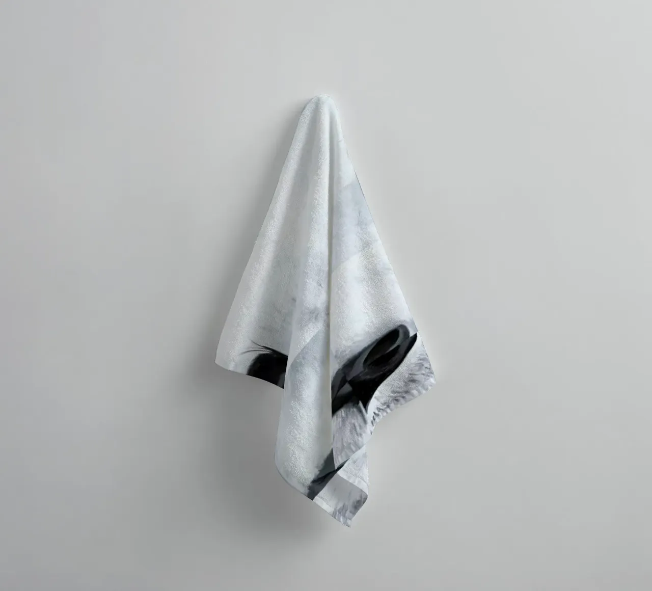 Panda Handtuch von Allison Chaplin