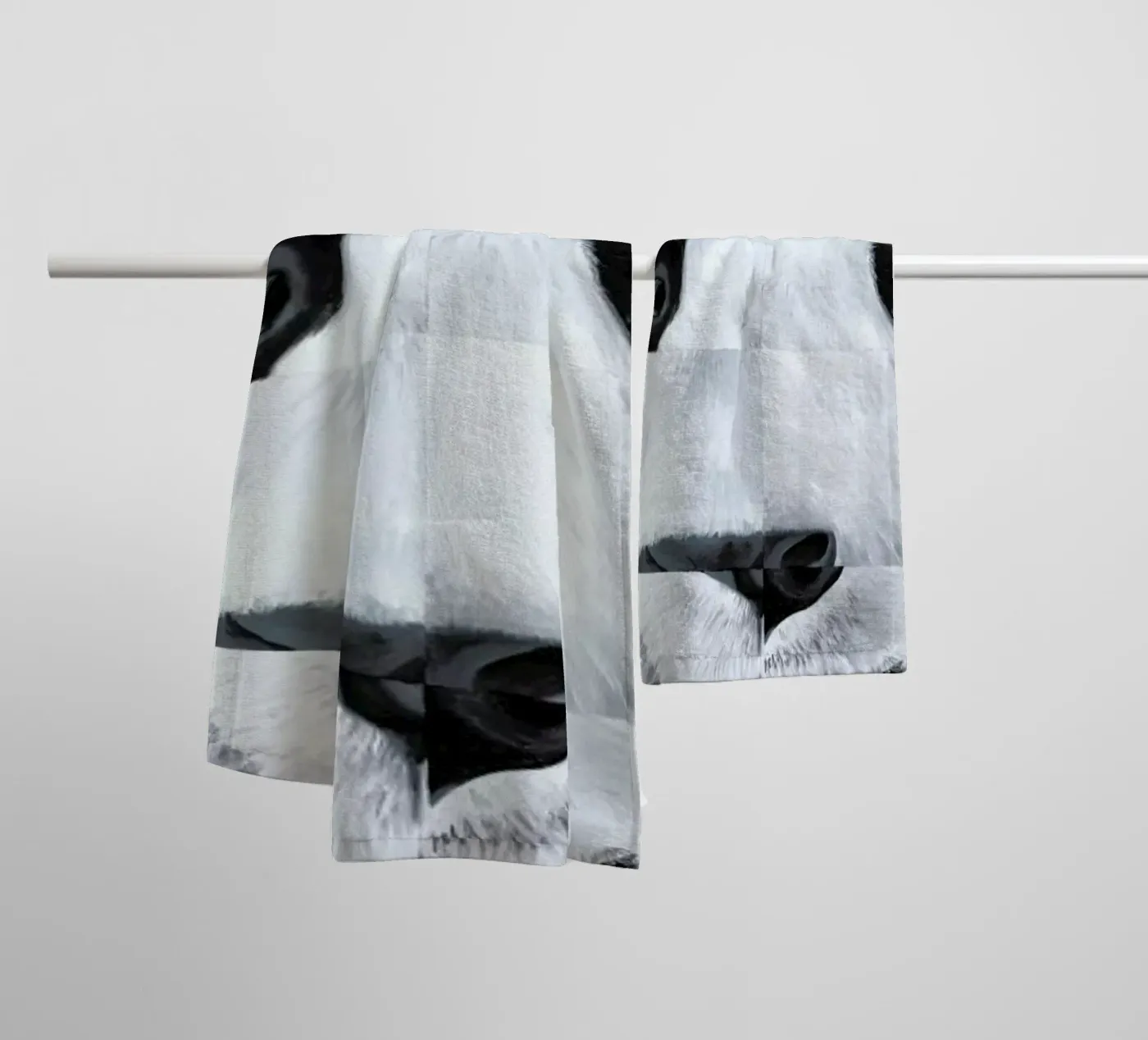 Panda badhanddoek van Allison Chaplin