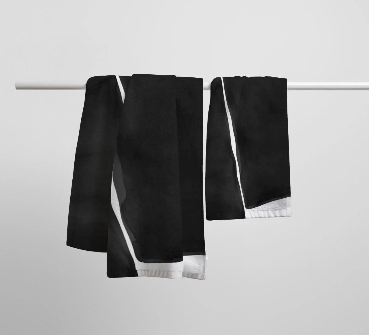 Minimal Zwart Wit Abstract 03 badhanddoek van amini54