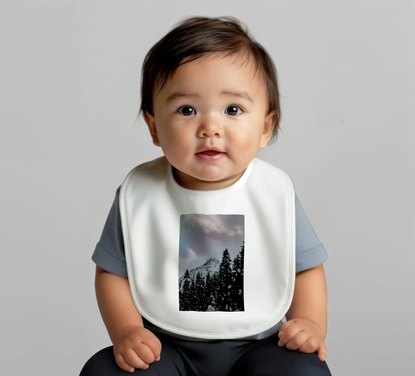 Cascade Mountain bavoir de Leah Flores