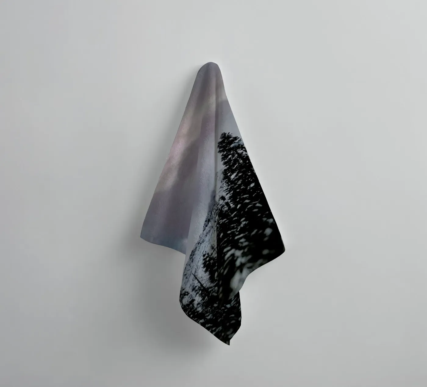 Cascade Mountain badhanddoek van Leah Flores