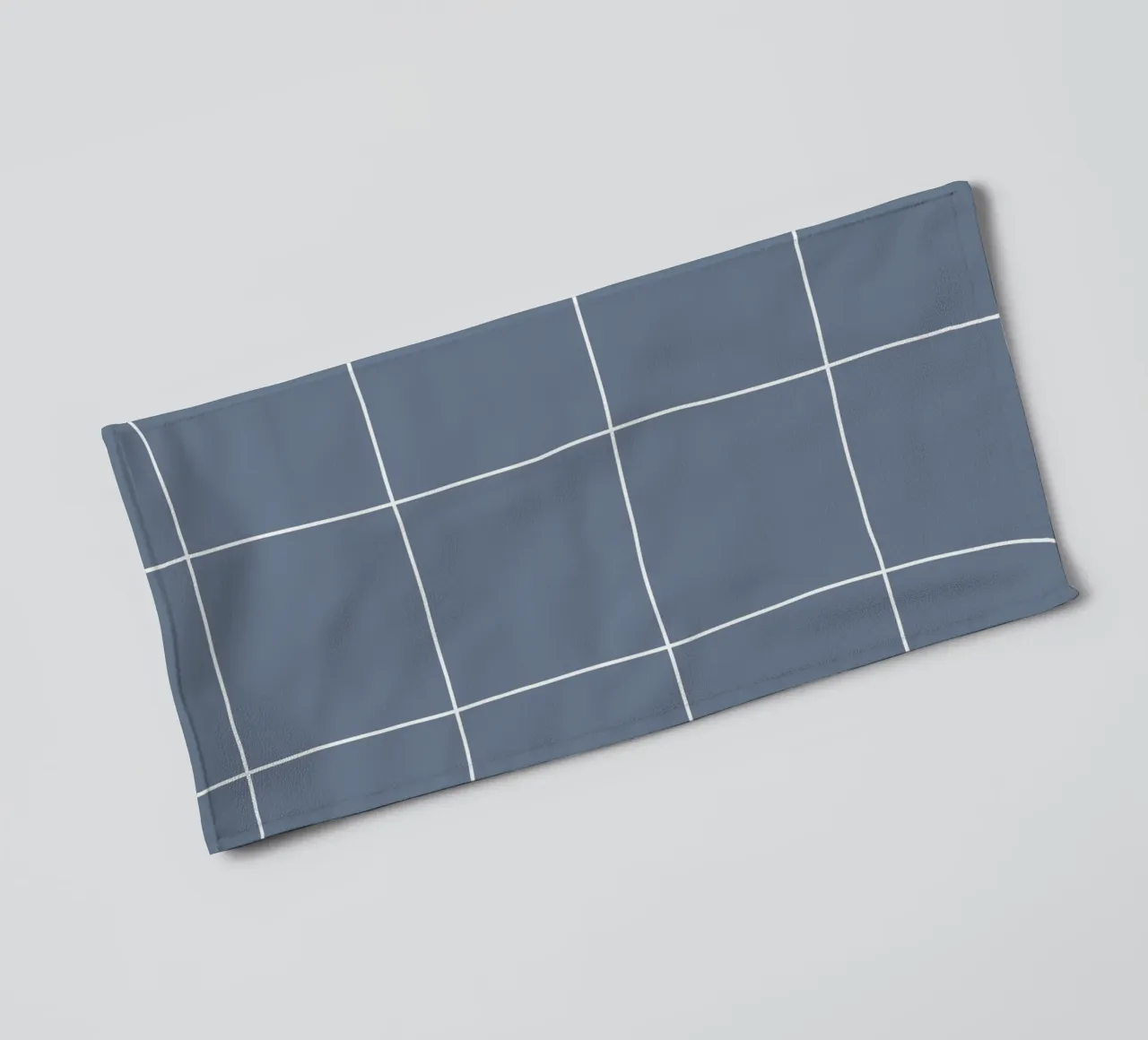 Check deep blue asciugamano da bagno da AleksandraAnna
