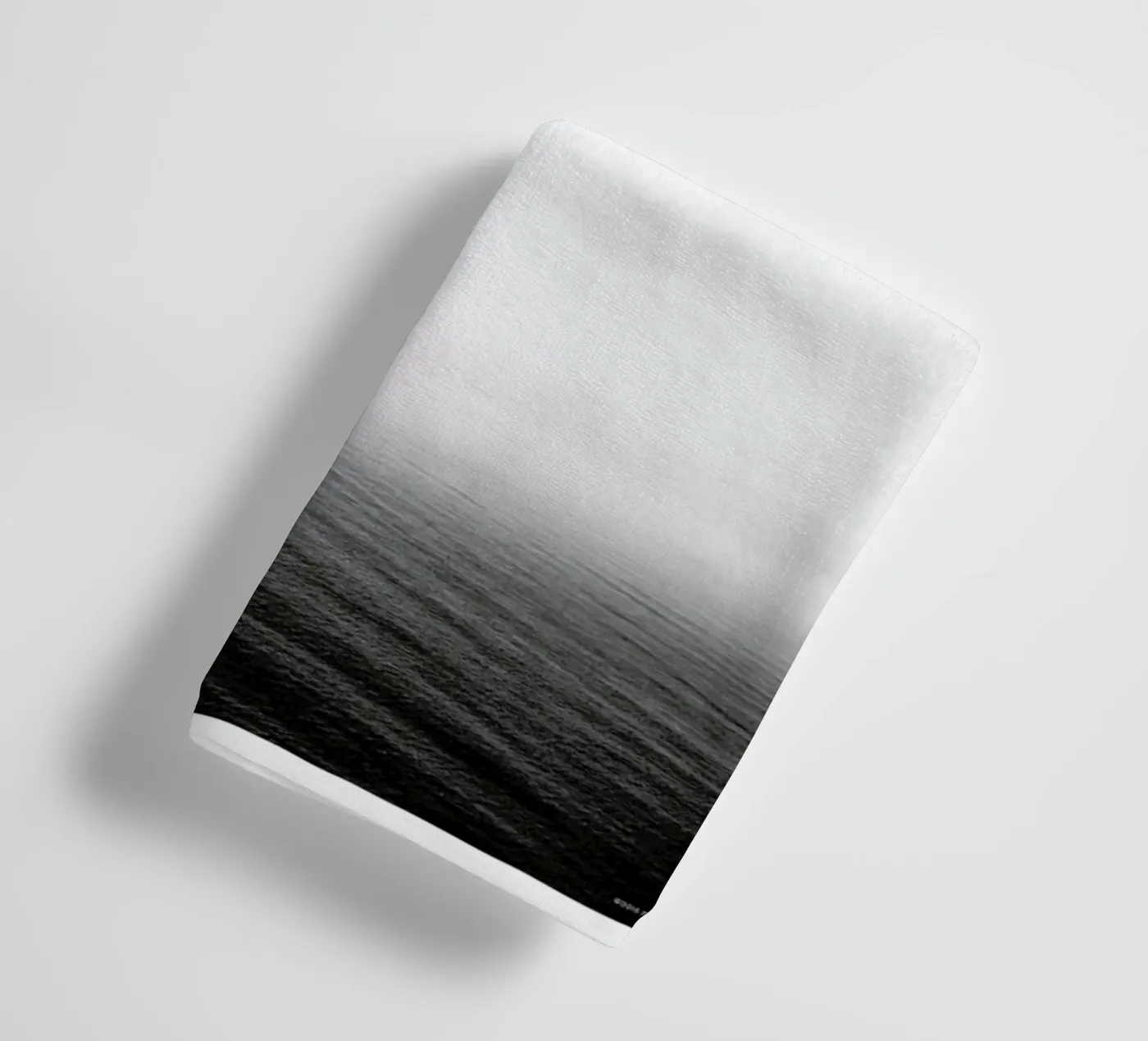 Storm Handtuch von The Wall Shop