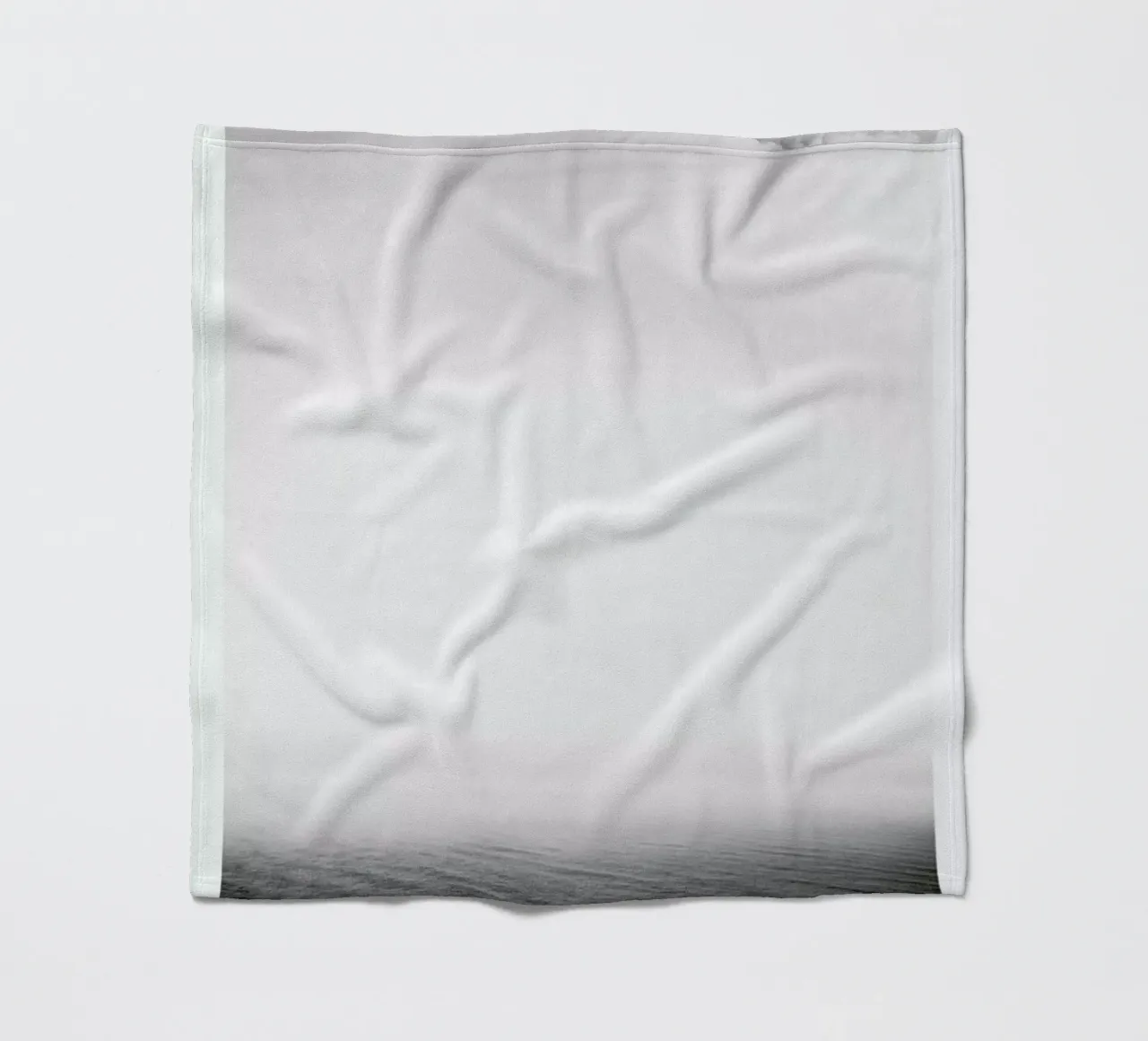 Storm Fleecedecke von The Wall Shop