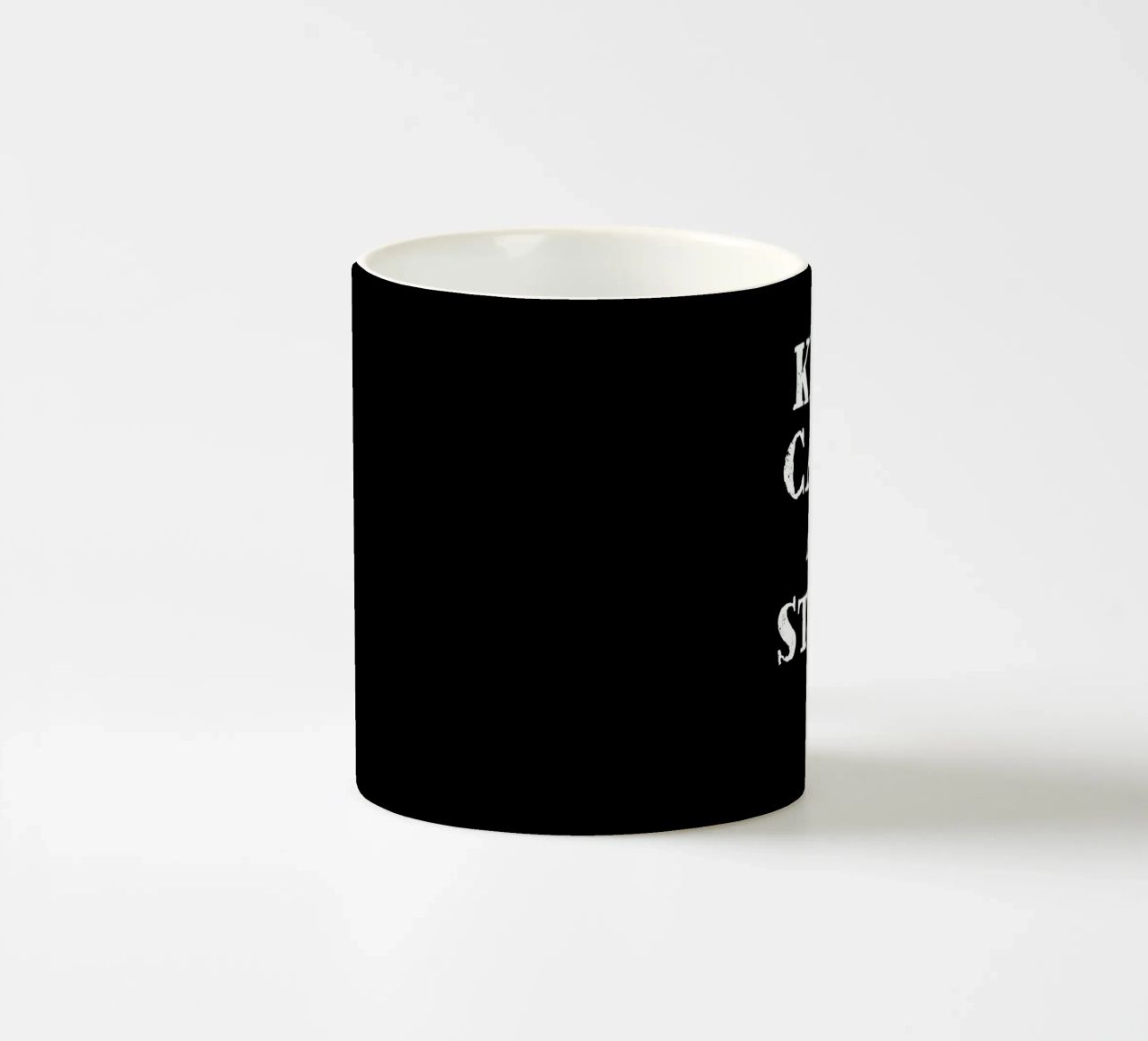Keep calm and strive on tazza in ceramica da happieeagle