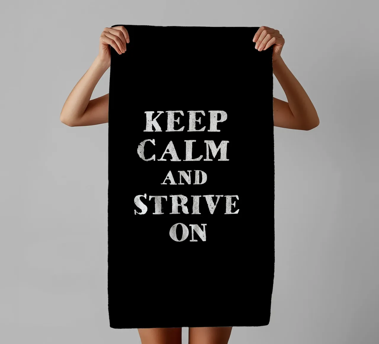 Keep calm and strive on asciugamano da bagno da happieeagle