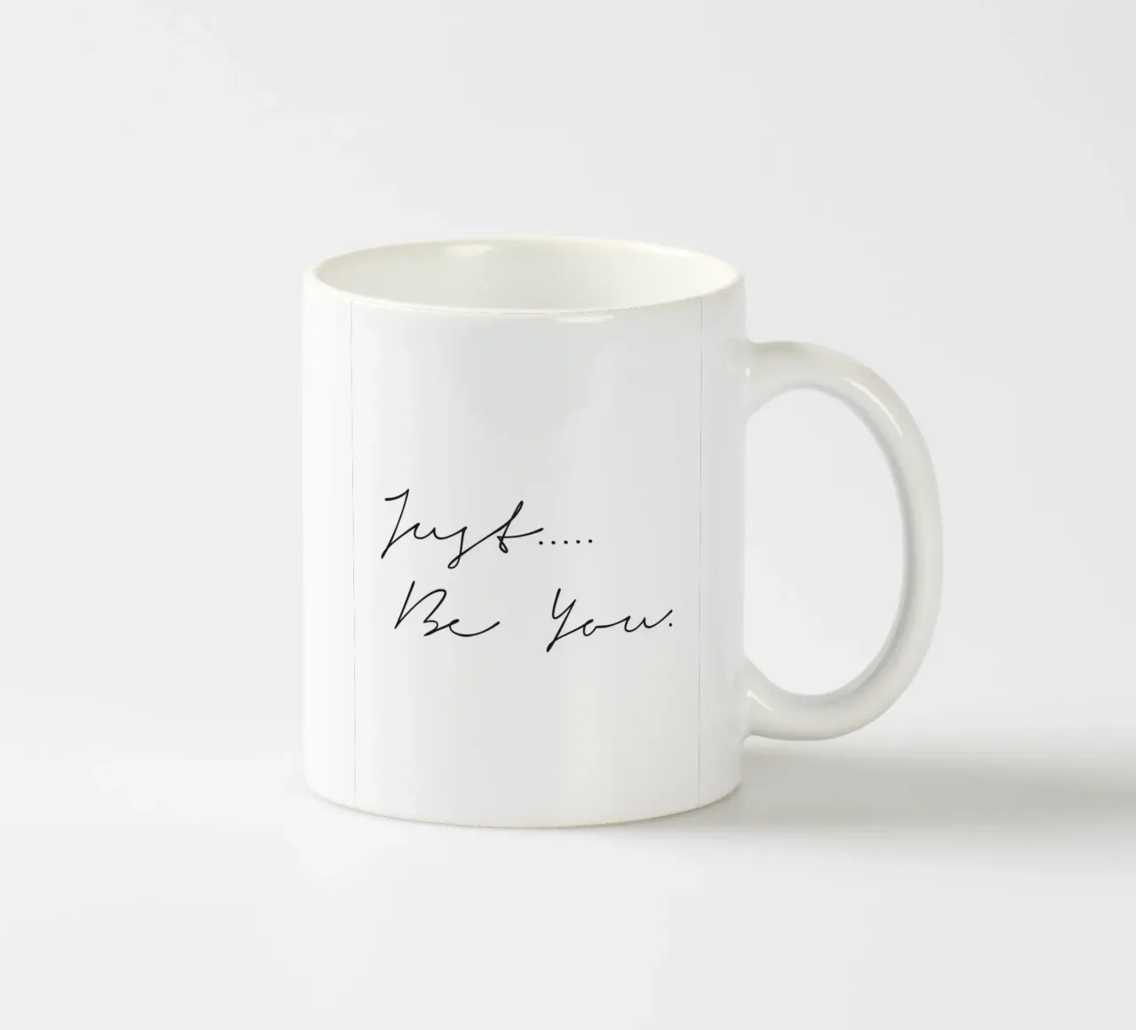Just Be You - Design tipografico minimalista tazza in ceramica da Whole©